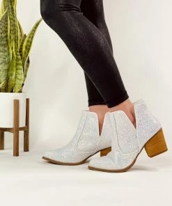 Not Rated Fiera In White