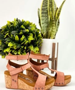 Very G Willa Wedge In Coral