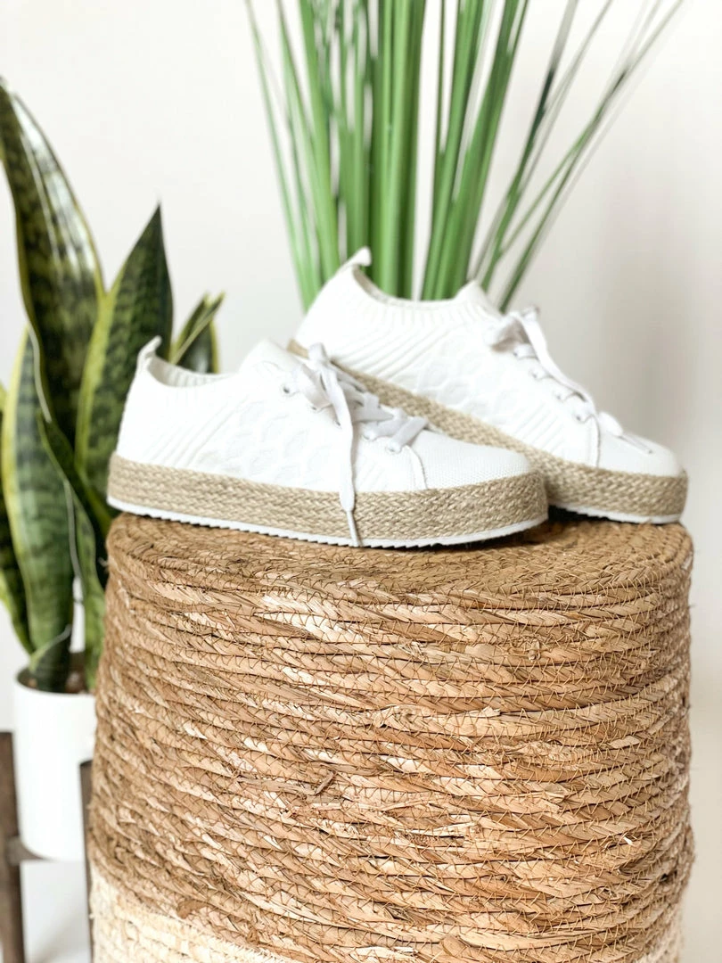 Not Rated Yaras Sneakers In White Apparel 3 Not Rated Yaras Sneakers In White Apparel