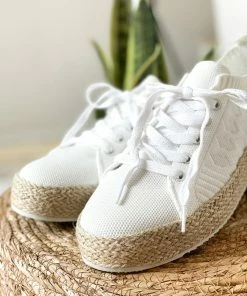 Not Rated Yaras Sneakers In White Apparel 9 Not Rated Yaras Sneakers In White Apparel