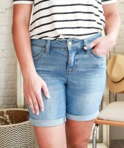 YMI Jeans USA Royalty Rolled Cuff Shorts In Light Wash