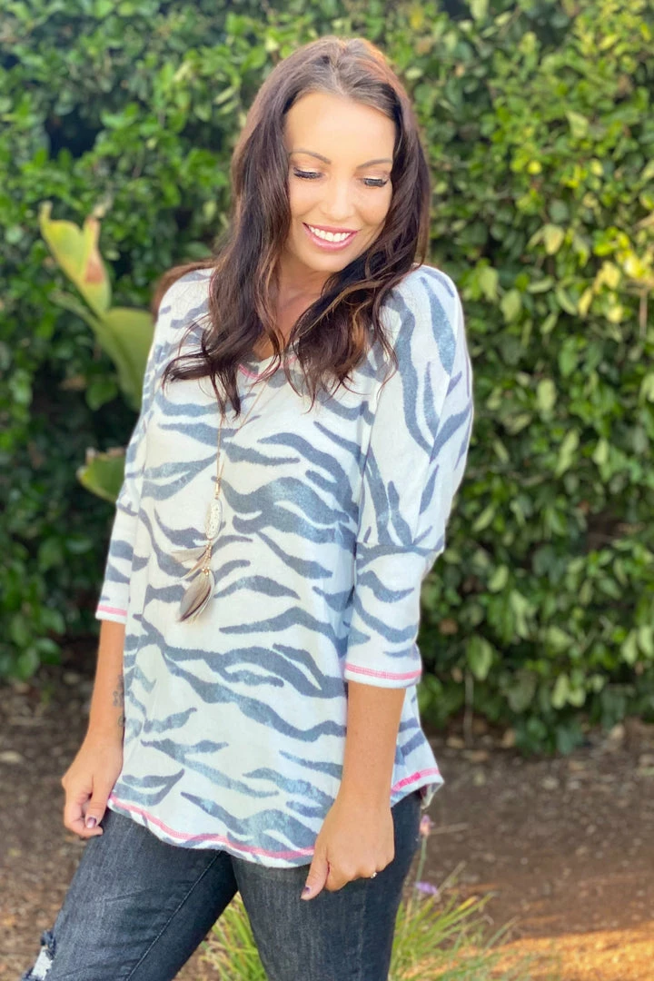 Boutique Simplified Zebra Diva 3/4 Sleeve Top 6 Boutique Simplified Zebra Diva 3/4 Sleeve Top