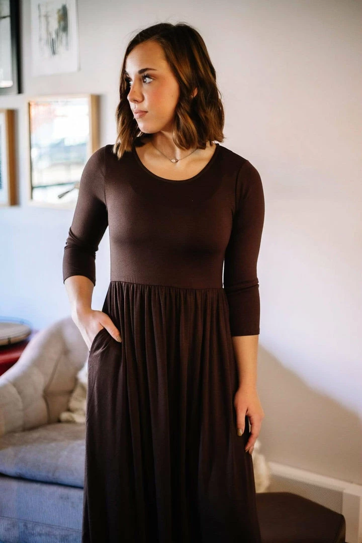 Zenana Apparel Kennedy Pleat Midi Dress In Chocolate 5 Zenana Apparel Kennedy Pleat Midi Dress In Chocolate