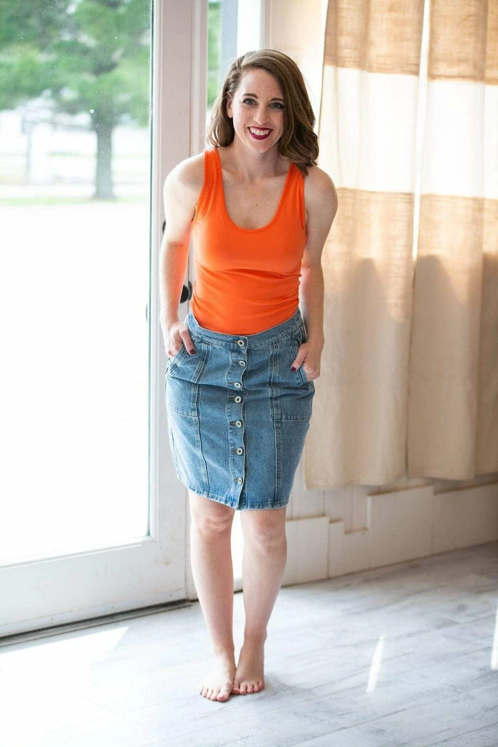 Zenana Apparel Berkley Scoop Neck Seamless Tank Top 8 Zenana Apparel Berkley Scoop Neck Seamless Tank Top