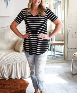 Zenana Apparel Laurel Stripe V-Neck 49 Zenana Apparel Laurel Stripe V-Neck